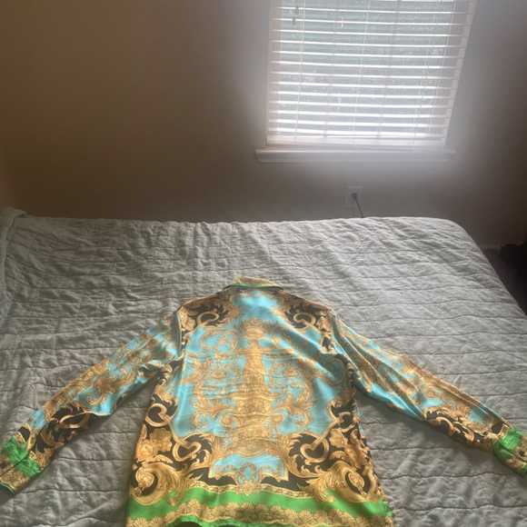 Versace - Picture 5 of 6